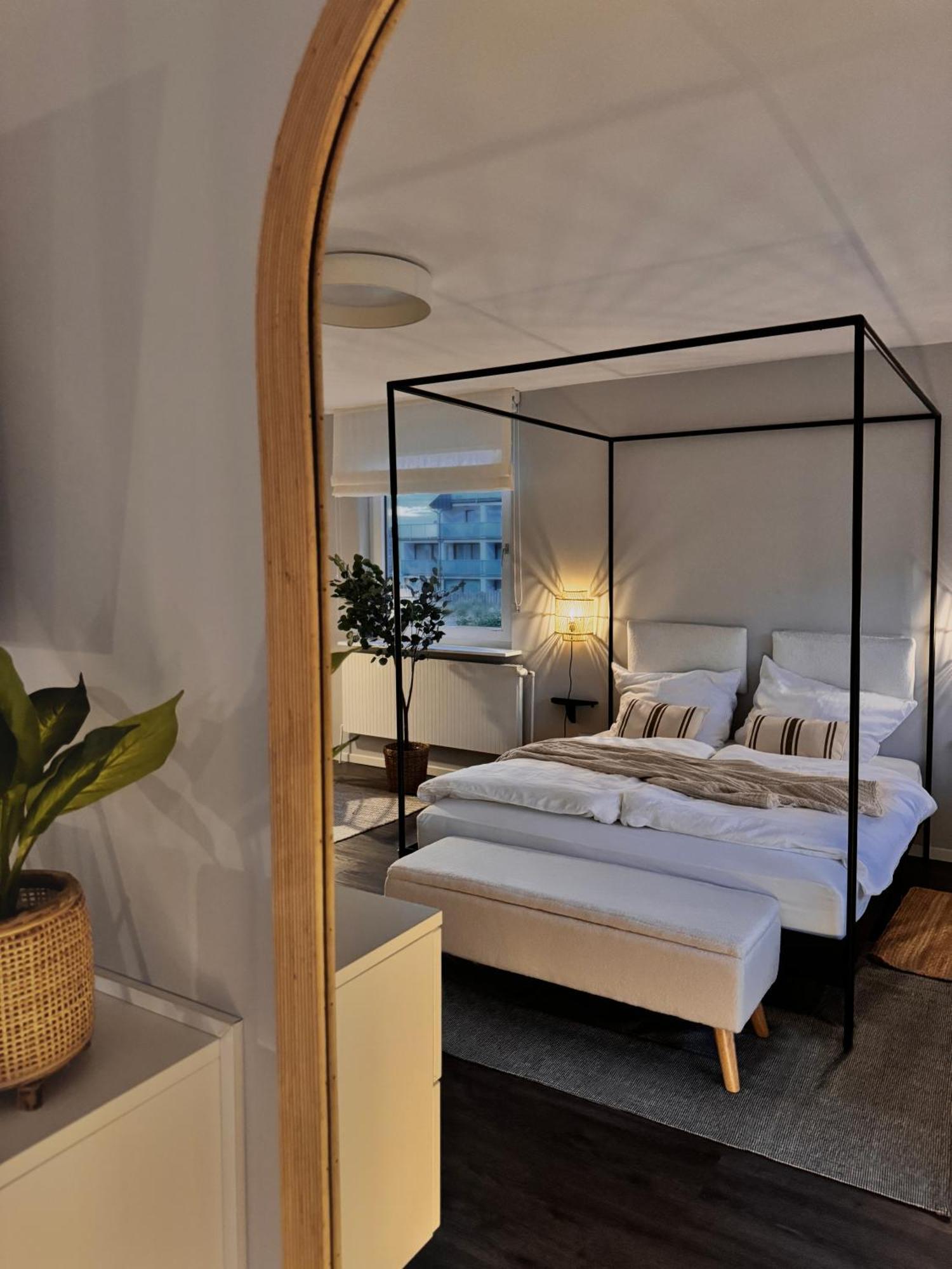 Seaside Rooms - Design-Apartment Mit Balkon & Parkplatz - Inklusive Strandkorb Direkt Am Wasser Und Spa & Sauna Saisonal บือซุม ภายนอก รูปภาพ